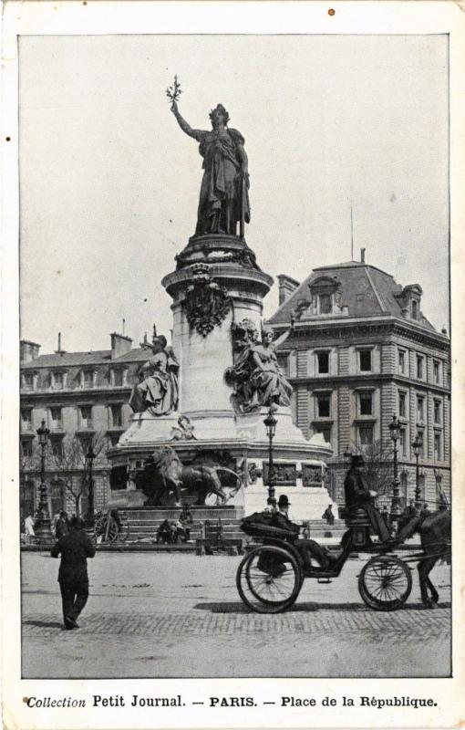 Carte postale ancienne Paris 10e-La place de la Republique à Paris 10e
