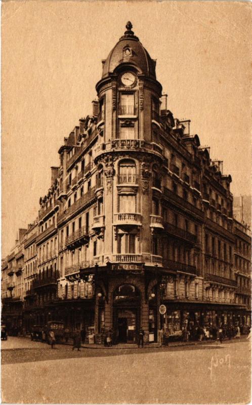 Carte postale ancienne Magasins F. Luce - Place Clichy à Paris 8e