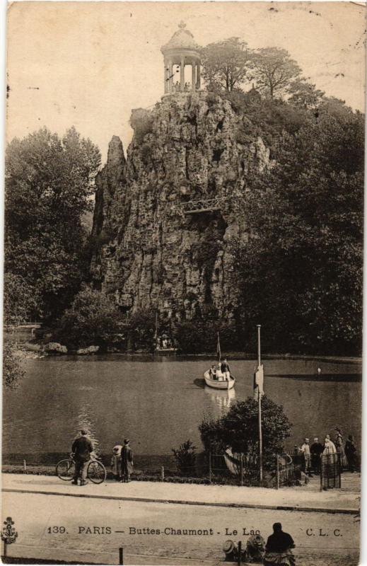 Carte postale ancienne Buttes-Chaumont - Le Lac à Paris 19e