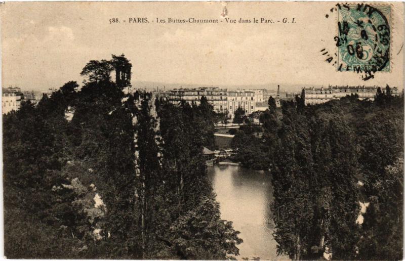 Carte postale ancienne Les Buttes-Chaumont - Vue dans le Parc à Paris 19e