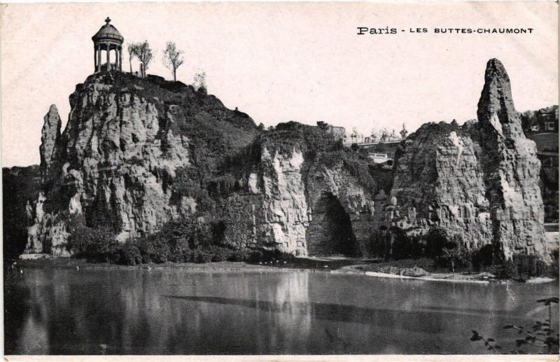 Carte postale ancienne Les Buttes-Chaumont à Paris 19e