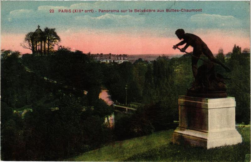 Carte postale ancienne Panorama sur le Belvédère aux Buttes-Chaumont à Paris 19e