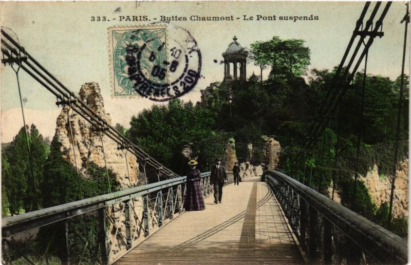 Carte postale ancienne Buttes Chaumont - Le Pont suspendu à Paris 19e