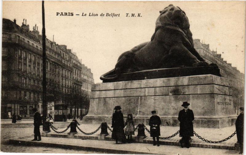 Carte postale ancienne Le Lion de Belfort à Paris 14e