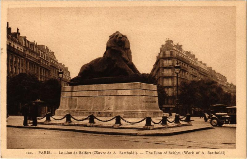 Carte postale ancienne Le Lion de Belfort à Paris 14e