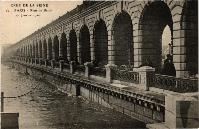 Carte postale ancienne Paris 12e-Pont de Bercy à Paris 12e