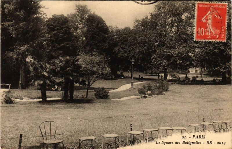 Carte postale ancienne Le Square des Batignolles à Paris 17e
