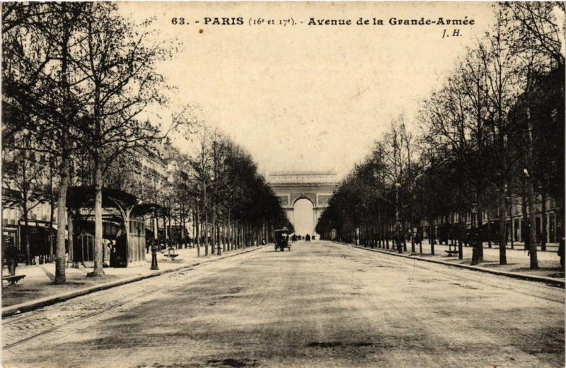 Carte postale ancienne Avenue de La Grande-Armée à Paris 16e