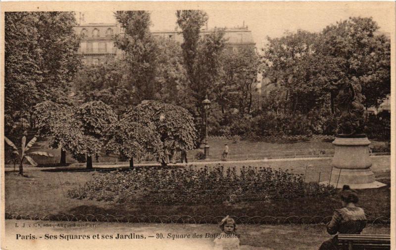 Carte postale ancienne Square des Batignolles à Paris 17e