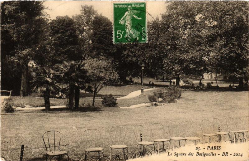 Carte postale ancienne Le Square des Batignolles à Paris 17e