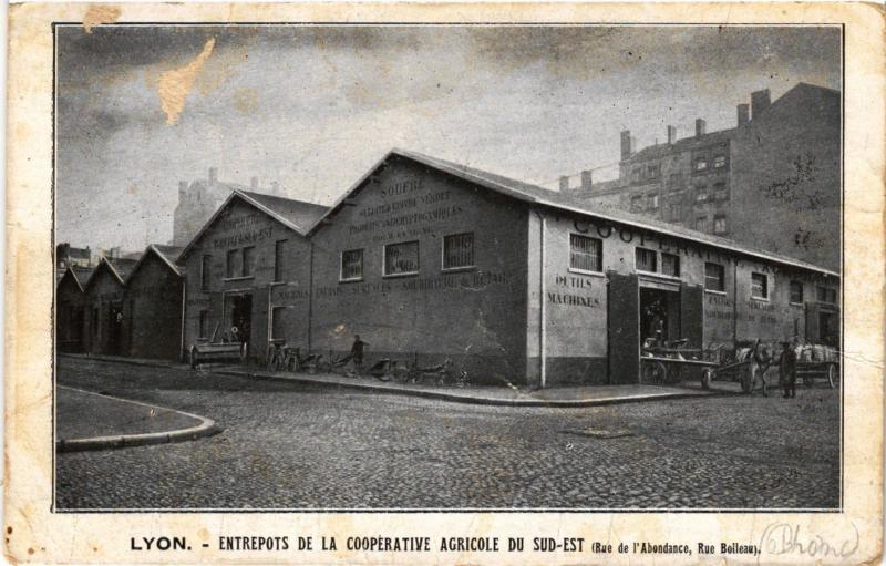 Carte postale ancienne Lyon - Entrepots de la Cooperative Agricole du Sud-Est à Lyon