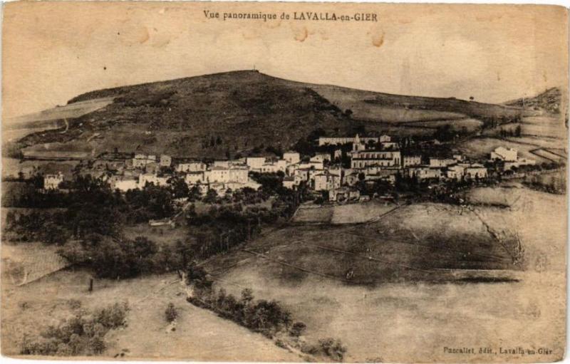Carte postale ancienne Vue panoramique de Lavalla-en-Gier