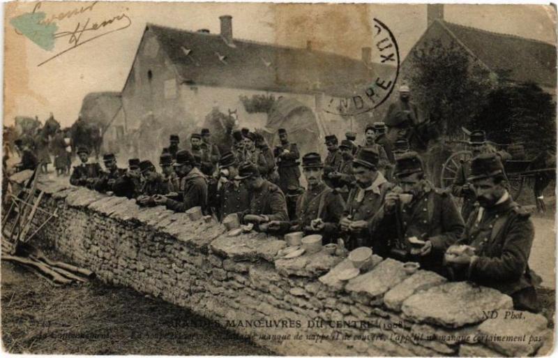 Carte postale ancienne Grandes Manoeuvres du Centre (1908) ..