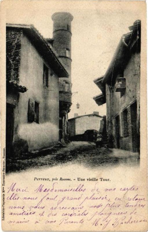Carte postale ancienne Perreux présROANNE - Une vieille Tour à Perreux