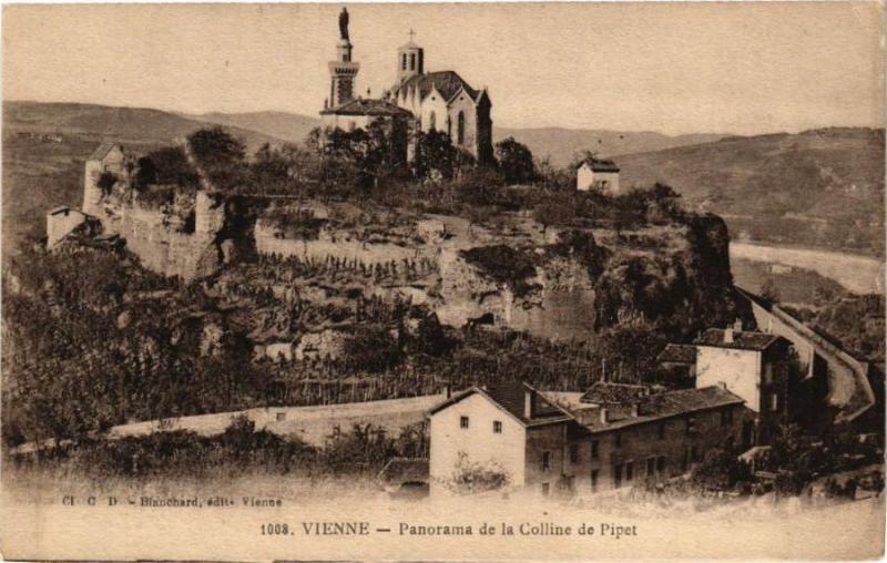 Carte postale ancienne Vienne - Panorama de la Colline de Pipet à Vienne