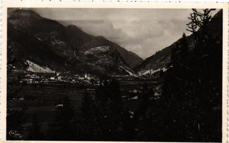 Carte postale ancienne Tignes - Vue générale à Tignes