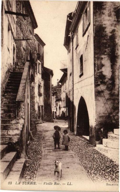 Carte postale ancienne La Turbie - Vieille Rue à La Turbie