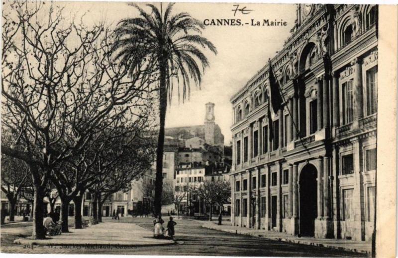 Carte postale ancienne Cannes La Mairie à Cannes