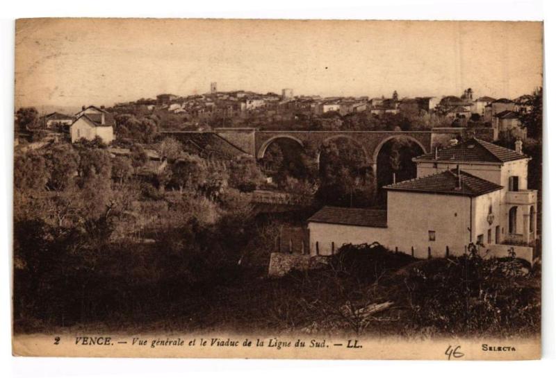 Carte postale ancienne Vence - Vue générale et le Viaduc de la Ligne du Sud à Vence