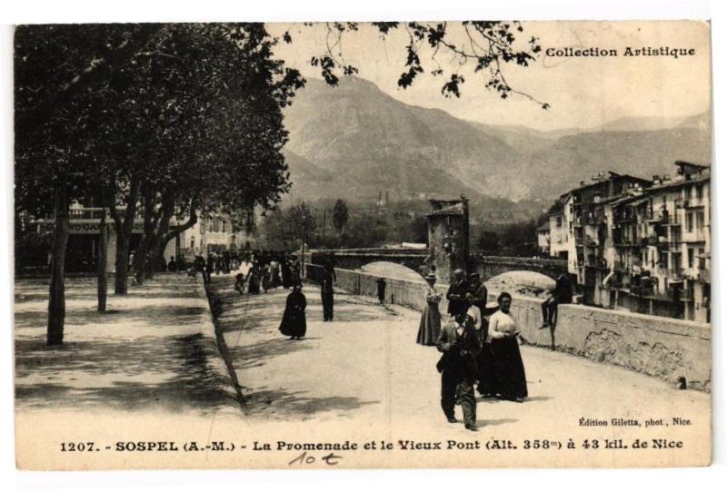 Carte postale ancienne Sospel - lA Promenade Et Le Vieux à Sospel