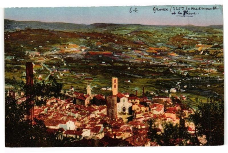 Carte postale ancienne Grasse - Vue d'ensemble et la Plaine à Grasse