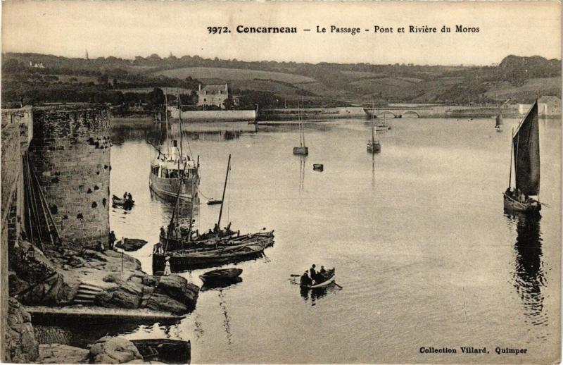 Carte postale ancienne Concarneau - Le Passage - Pont et Riviere du Moros à Concarneau