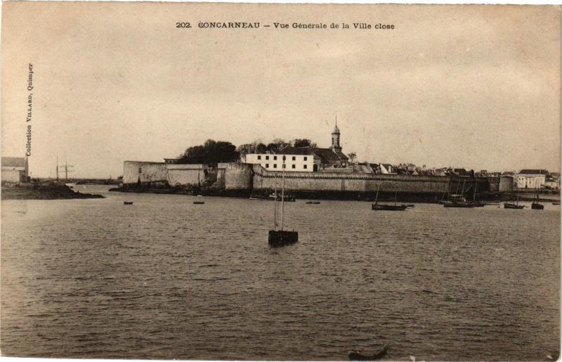 Carte postale ancienne Concarneau - Vue Générale de la Ville close à Concarneau