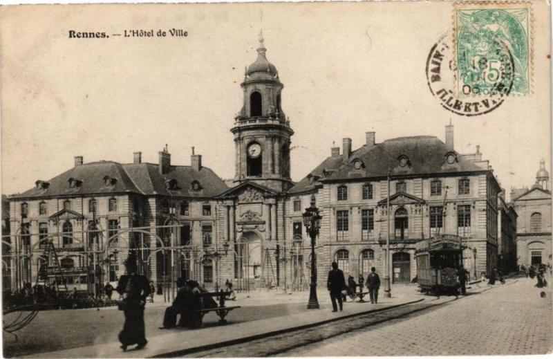 Carte postale ancienne Rennes-L'Hotel de Ville à Rennes