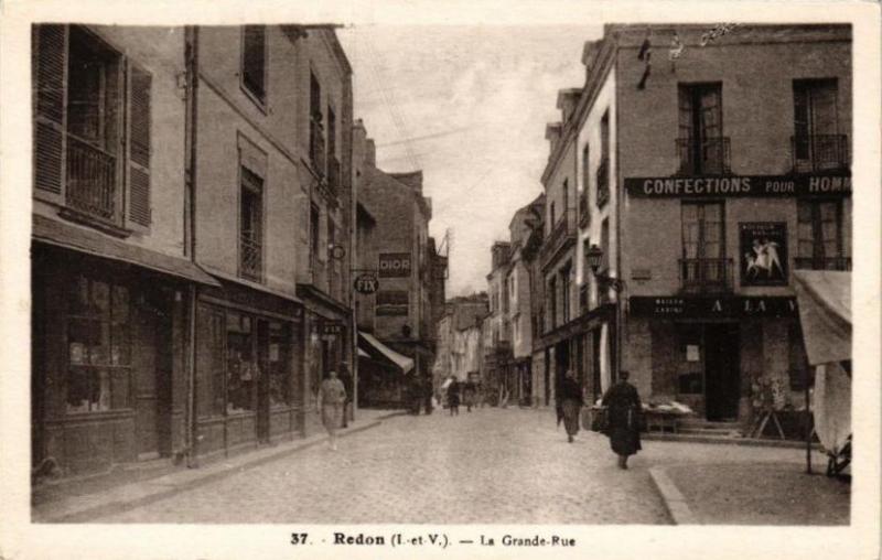 Carte postale ancienne Redon-La Grande Rue à Redon