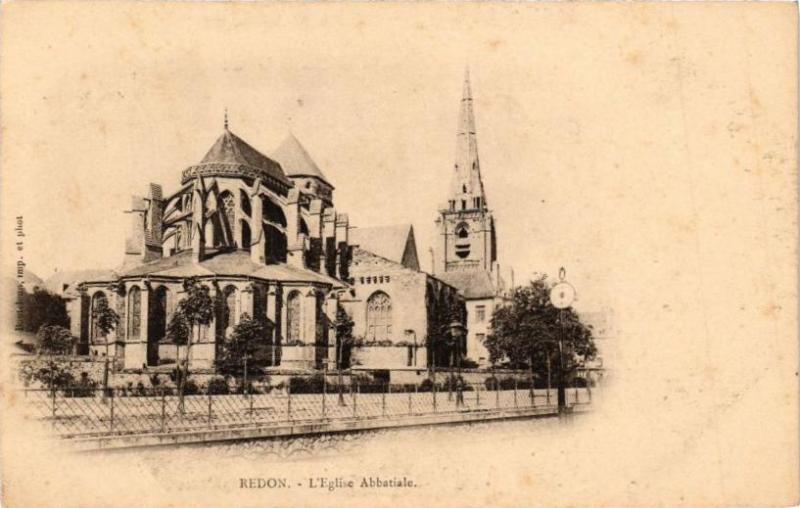 Carte postale ancienne Redon-L'Eglise Abbatiale à Redon