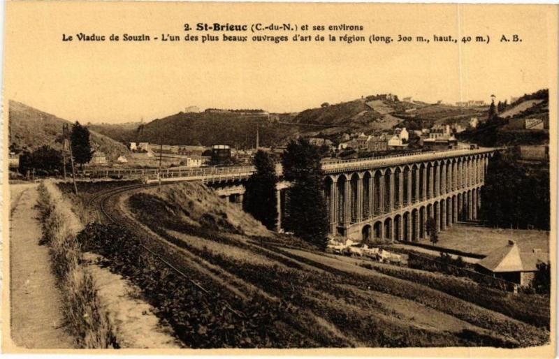 Carte postale ancienne Saint-Brieuc-Le Viaduc de Souzin à Saint-Brieuc