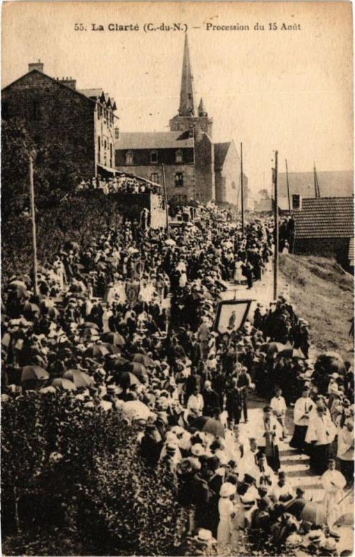 Carte postale ancienne La Clarte-Procession du 15 Aout