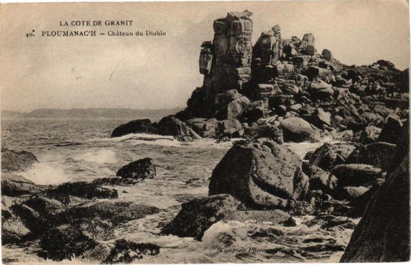 Carte postale ancienne Ploumanach-Chateau du Diable
