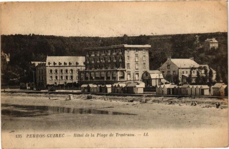 Carte postale ancienne Perros-Guirec-Hotel de la Plage de Trestraou à Perros-Guirec
