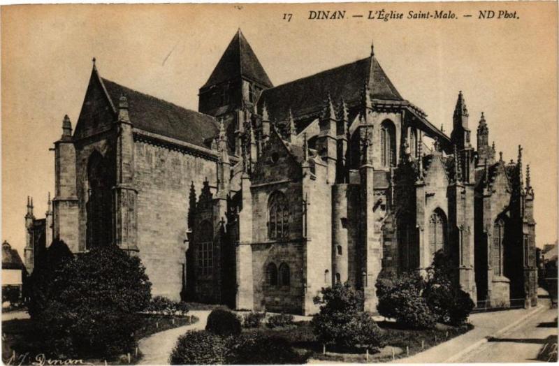 Carte postale ancienne Dinan - L'Eglise Saint-Malo à Dinan