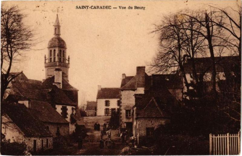 Carte postale ancienne Saint-Caradec - Vue du Bourg à Saint-Caradec