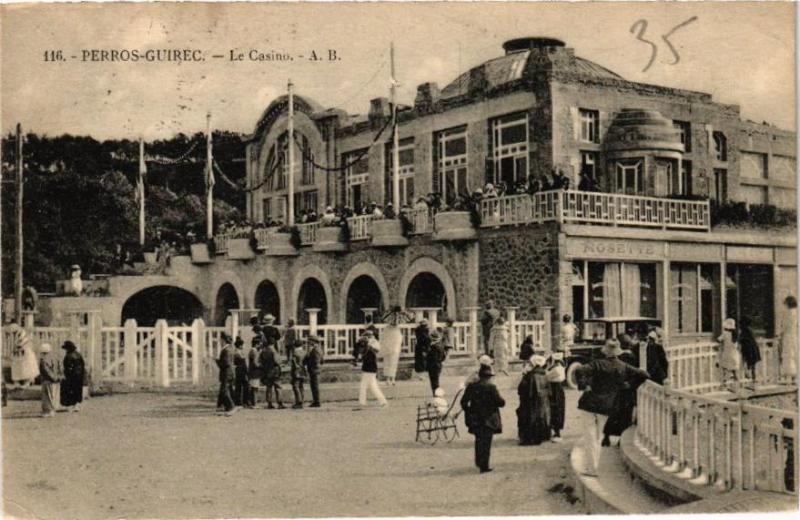 Carte postale ancienne Perros-Guirec - Le Casino à Perros-Guirec