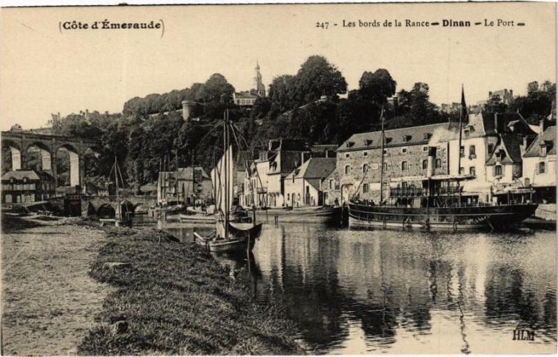 Carte postale ancienne Cote d'emeraude - Les bords de la Rance - Dinan - Le Port à Dinan