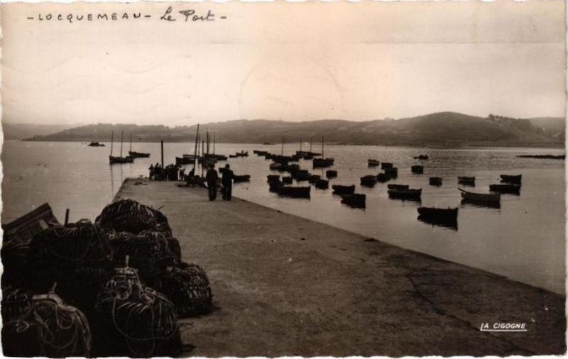 Carte postale ancienne Loquemeau - Le port