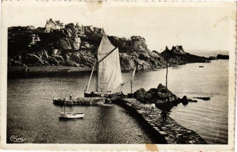 Carte postale ancienne Environs de Saint-Brieuc - Un coin de l'Ile Bréat à Saint-Brieuc