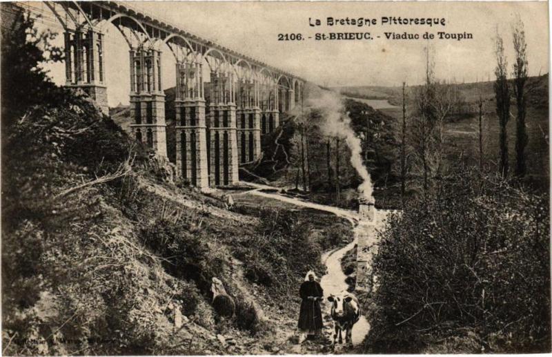 Carte postale ancienne Saint-Brieuc-Viaduc de Toupin à Saint-Brieuc