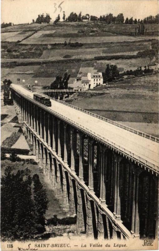 Carte postale ancienne Saint-Brieuc-La Vallée du Légué à Saint-Brieuc