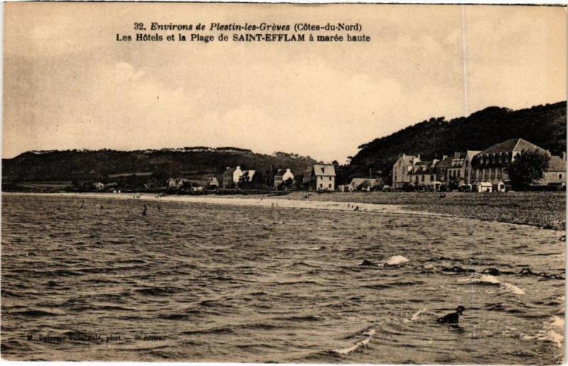 Carte postale ancienne Les Hotels et la Plage de Saint-Efflam