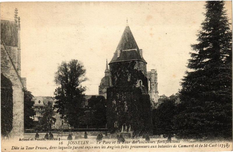 Carte postale ancienne Josselin - Le Parc et la Four des ancrennes fortifications Dite... à Josselin