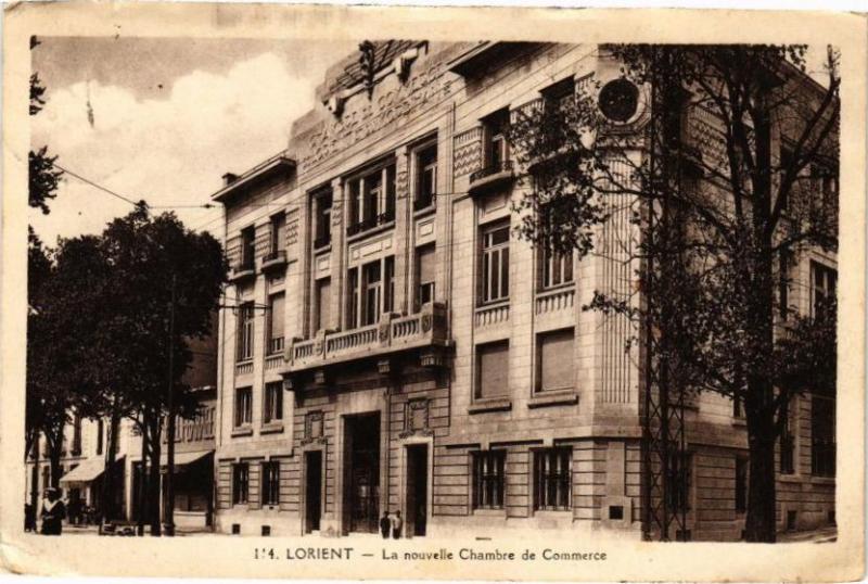 Carte postale ancienne Lorient - La nouvelle Chambre de Commerce à Lorient