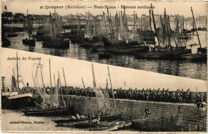 Carte postale ancienne Quiberon - Porte Maria - Bateaux sardiniers - Arrivée à Quiberon