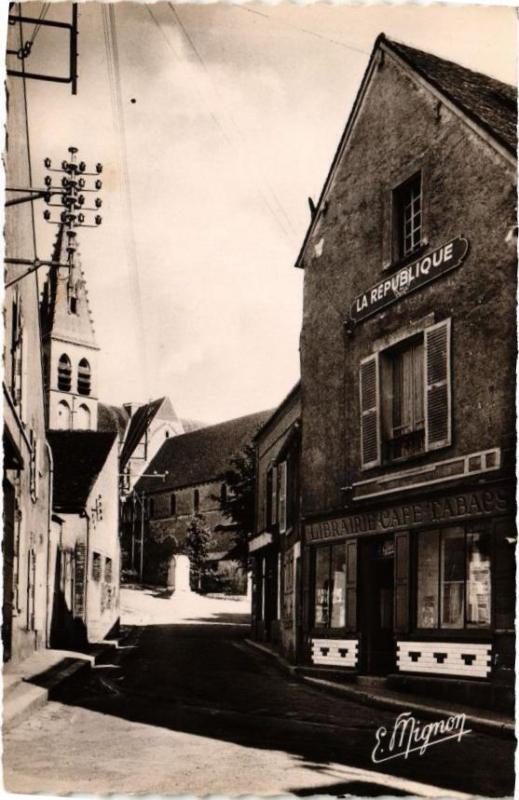Carte postale ancienne Ferrieres-en-Gatinais-Rue des Eglises