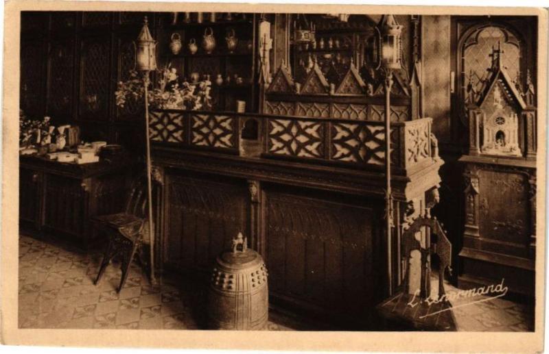 Carte postale ancienne Montargis - La Confiserie de Luxe Au Duc de Praslin à Montargis