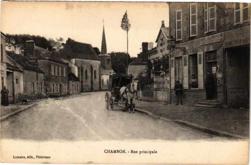 Carte postale ancienne Chambon - Rue principale