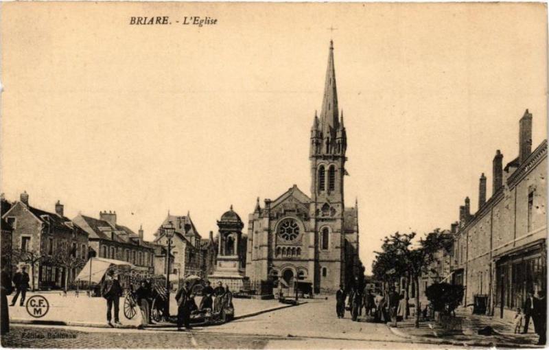 Carte postale ancienne Briare - L'Eglise à Briare